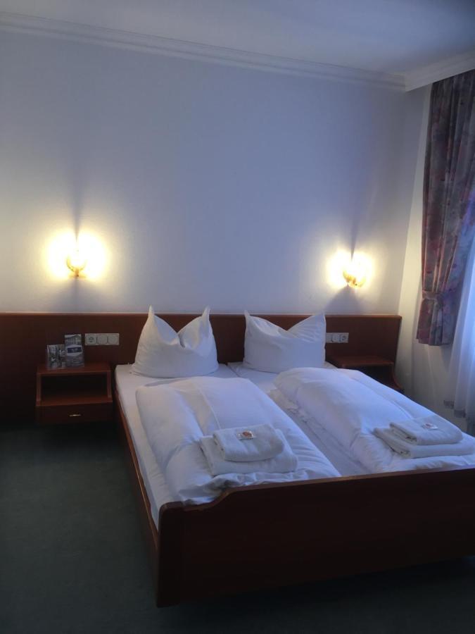 Hotel Hofgarten Bad Buchau Esterno foto