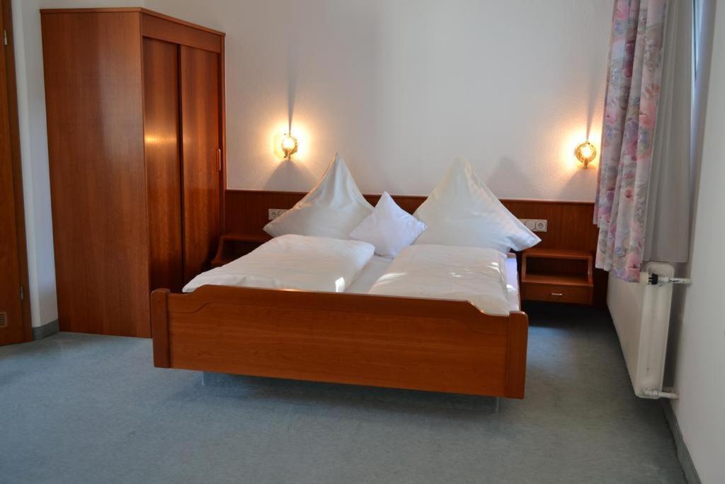 Hotel Hofgarten Bad Buchau Esterno foto